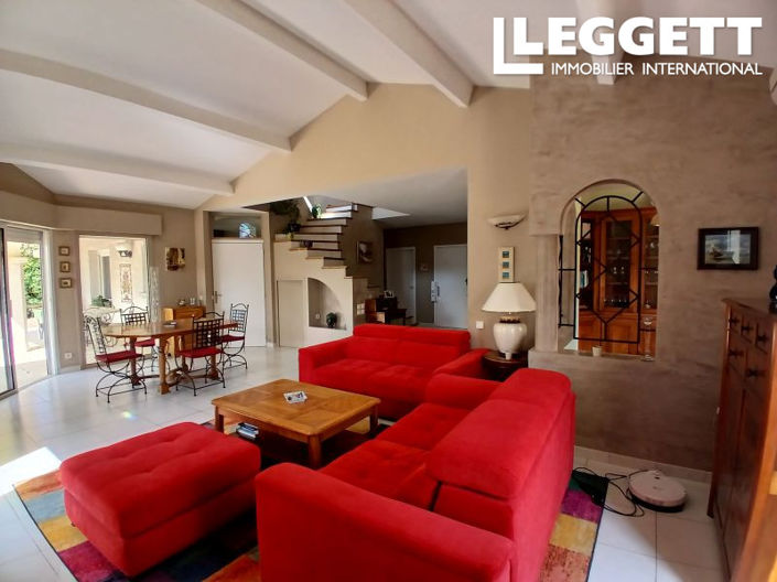 Image No.5-5 Bed House for sale