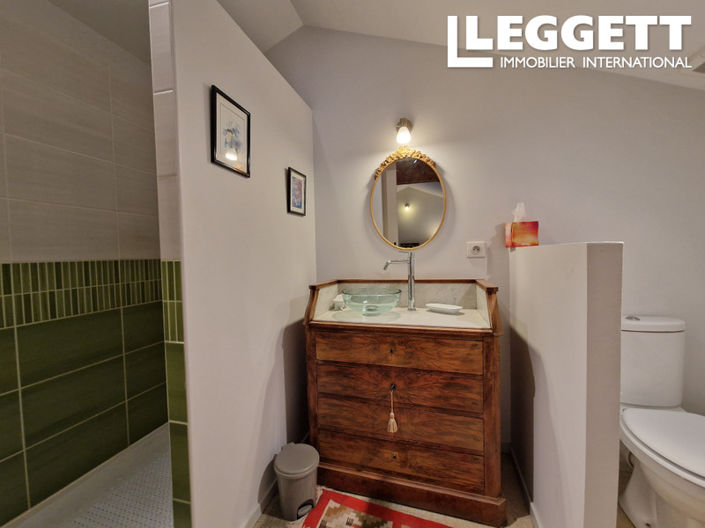 Image No.10-3 Bed House for sale