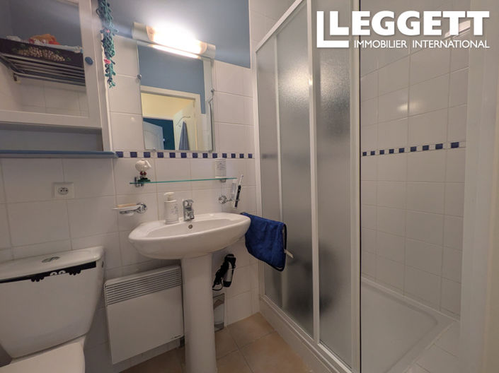 Image No.10-2 Bed House for sale