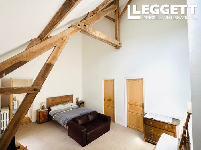 Image No.7-4 Bed House for sale