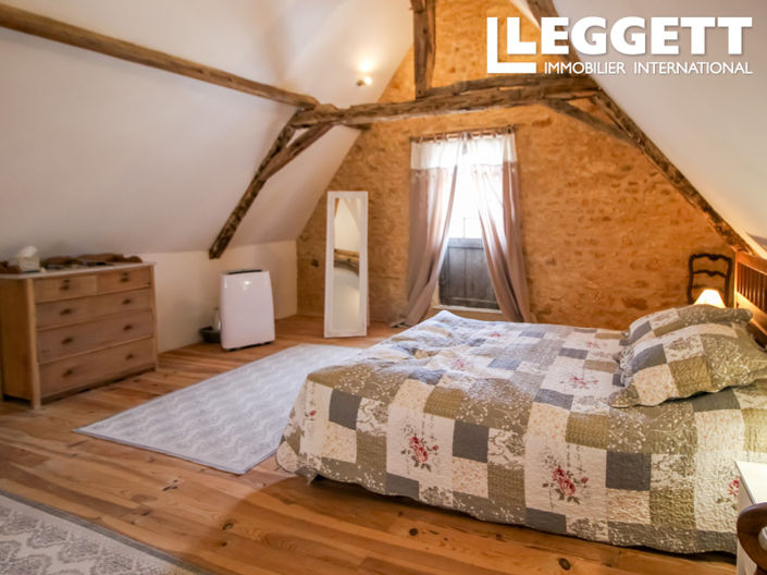 Image No.6-4 Bed House for sale