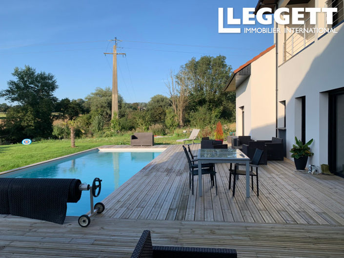 Image No.3-5 Bed House for sale