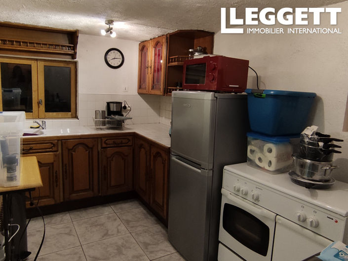 Image No.5-2 Bed House for sale