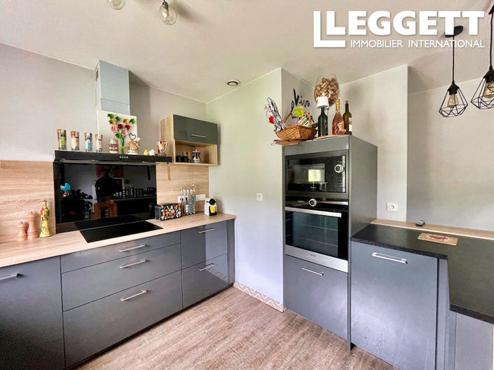 Image No.6-3 Bed House for sale