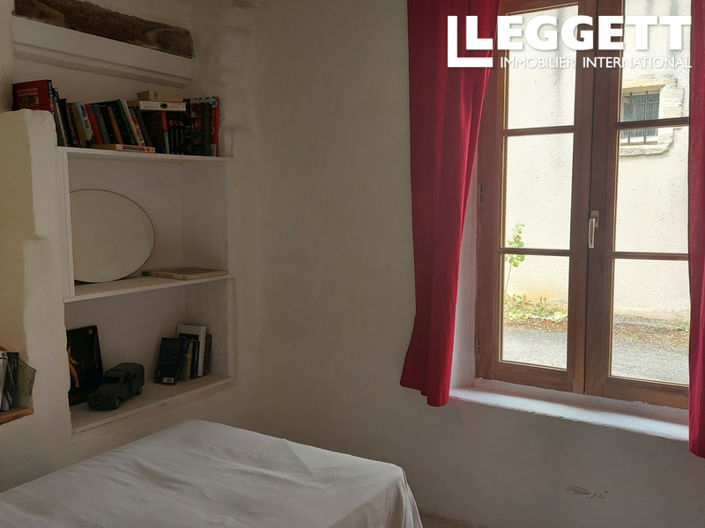 Image No.9-4 Bed House for sale