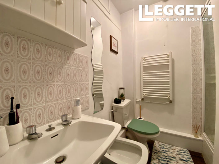 Image No.7-2 Bed House for sale