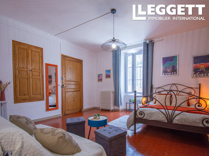 Image No.7-7 Bed House for sale