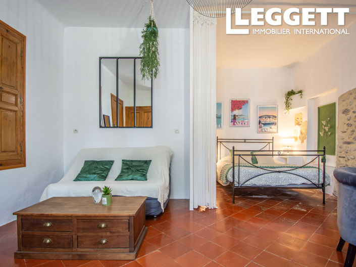 Image No.8-7 Bed House for sale