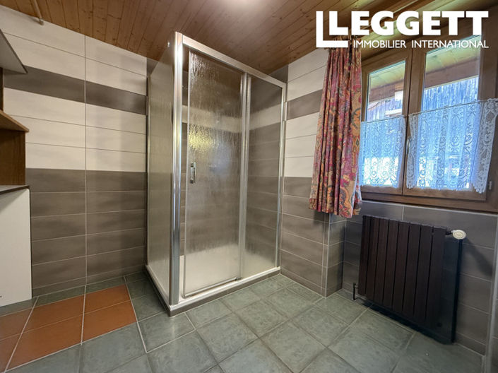 Image No.9-7 Bed House for sale