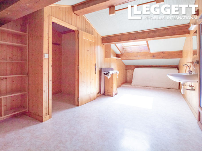 Image No.6-7 Bed House for sale