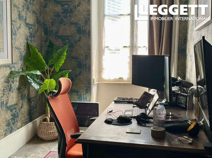 Image No.7-4 Bed House for sale