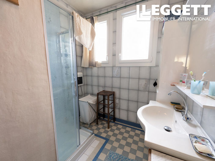 Image No.10-4 Bed House for sale