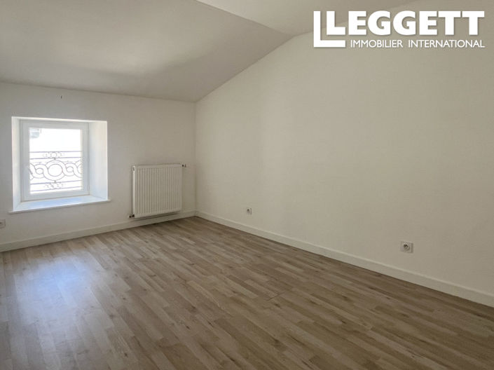 Image No.8-4 Bed House for sale