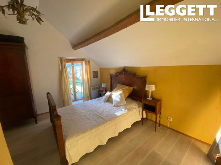 Image No.9-7 Bed House for sale