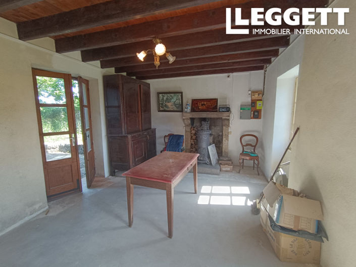 Image No.5-2 Bed House for sale