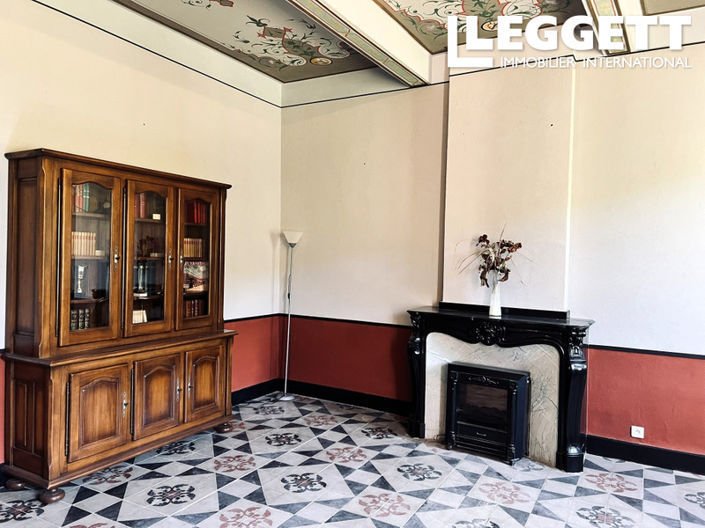 Image No.2-4 Bed House for sale