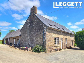 1 - Soucé, House