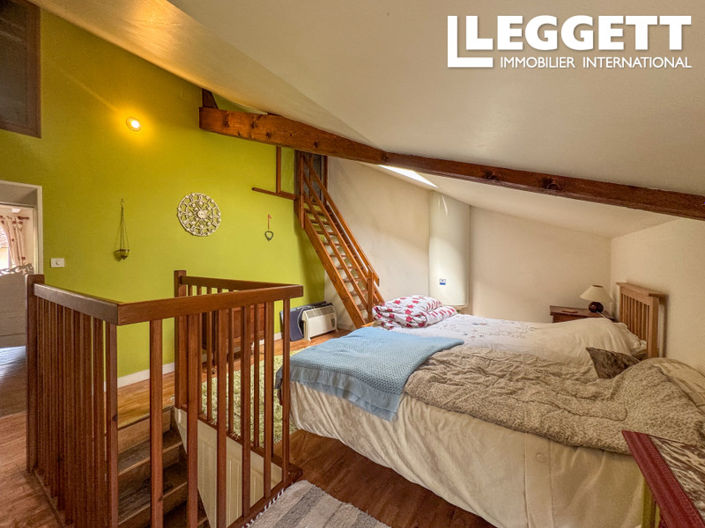 Image No.10-2 Bed House for sale