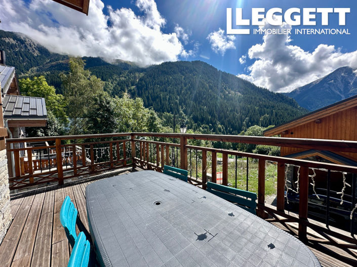 Image No.10-7 Bed House for sale