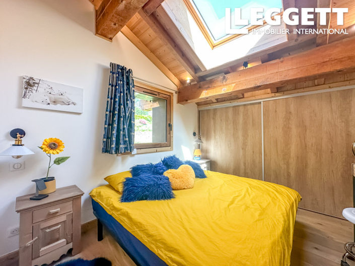 Image No.6-7 Bed House for sale