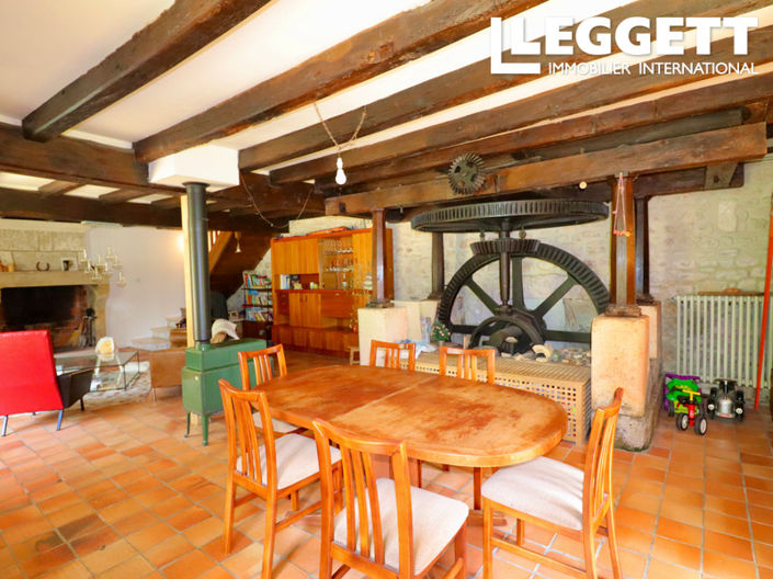 Image No.3-5 Bed House for sale