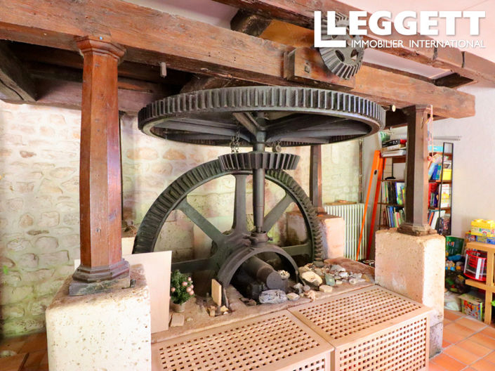 Image No.4-5 Bed House for sale