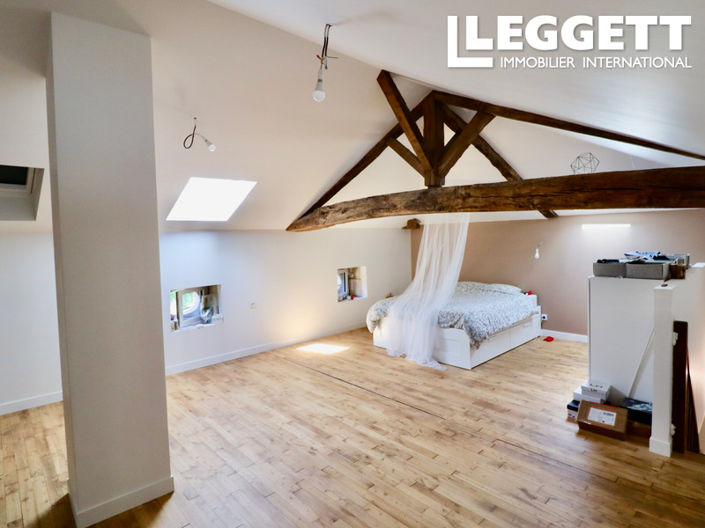 Image No.5-5 Bed House for sale