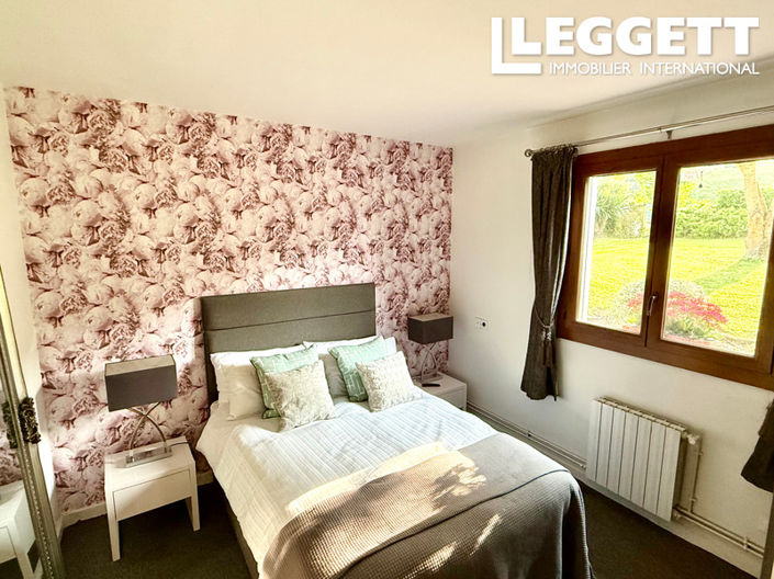 Image No.9-3 Bed House for sale