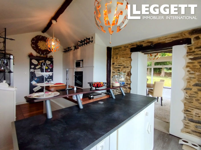 Image No.6-2 Bed House for sale