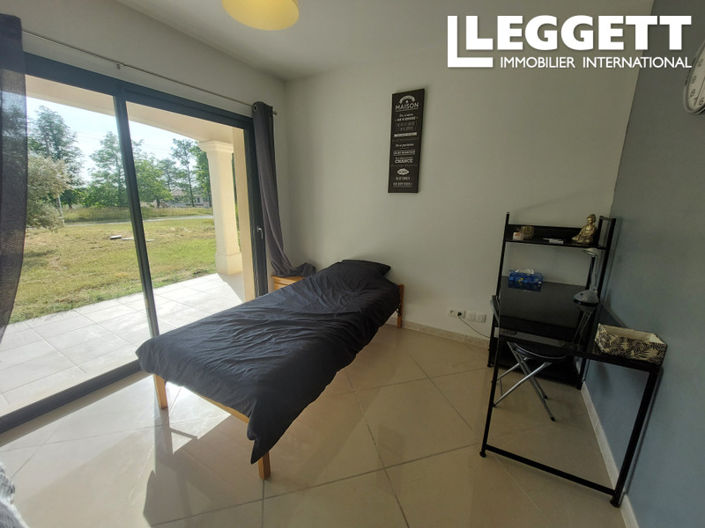 Image No.10-4 Bed House for sale