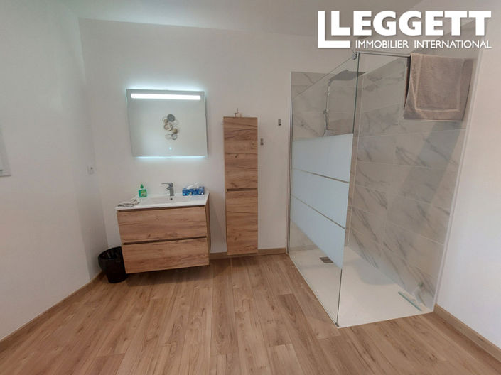 Image No.9-4 Bed House for sale