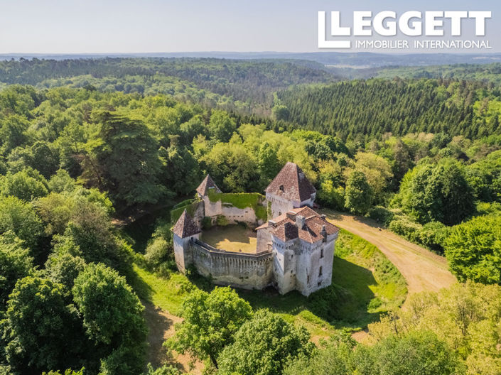 Image No.1-4 Bed Chateaux for sale