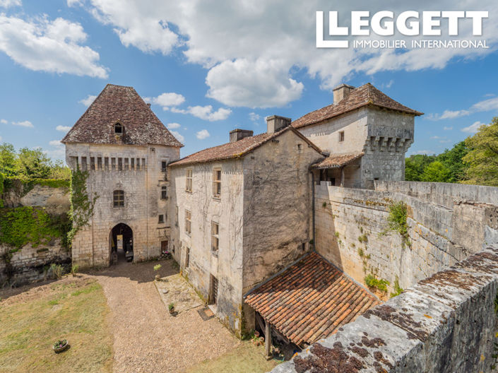 Image No.4-4 Bed Chateaux for sale