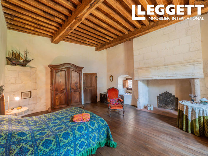 Image No.7-4 Bed Chateaux for sale