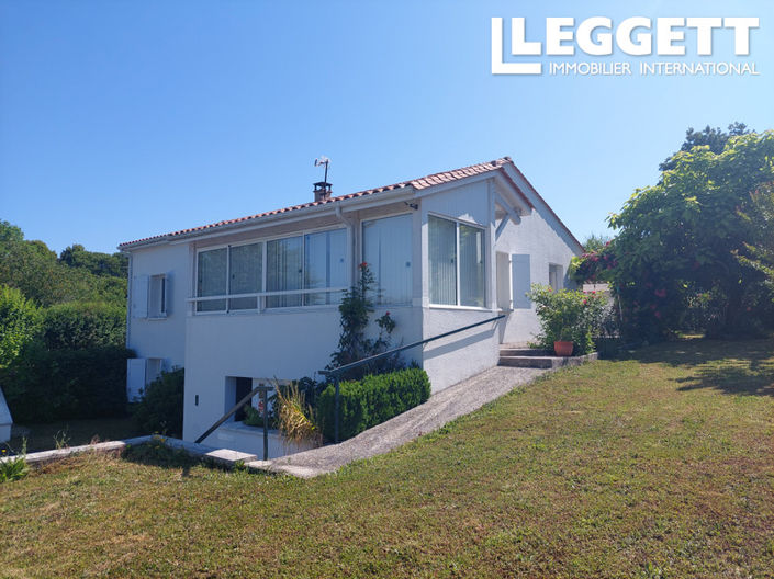 Image No.1-3 Bed House for sale