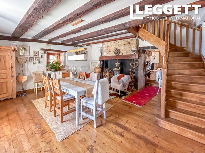 Image No.10-6 Bed House for sale