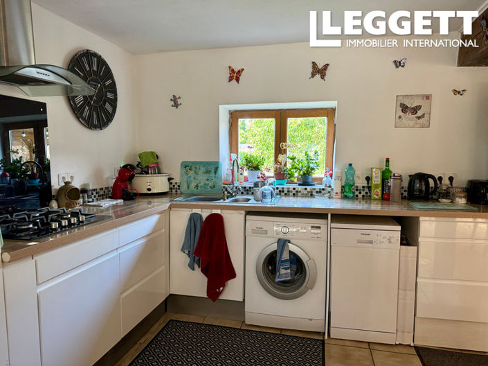 Image No.2-4 Bed House for sale