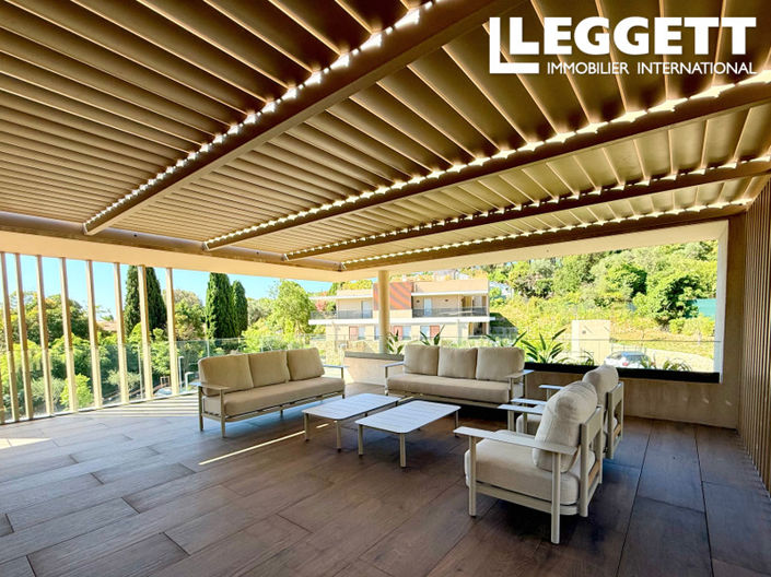 Image No.6-4 Bed House for sale