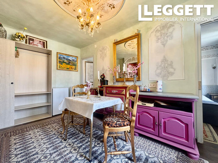 Image No.2-4 Bed House for sale