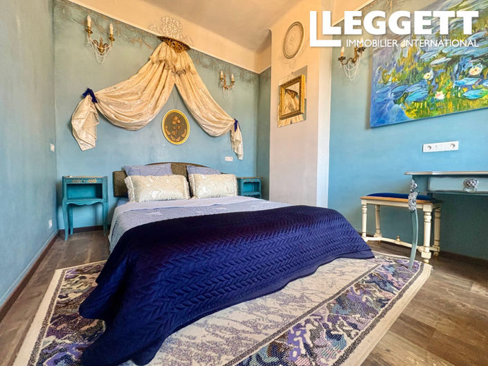 Image No.8-4 Bed House for sale