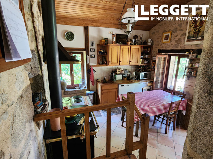 Image No.8-4 Bed House for sale