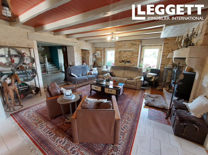 Image No.4-6 Bed House for sale