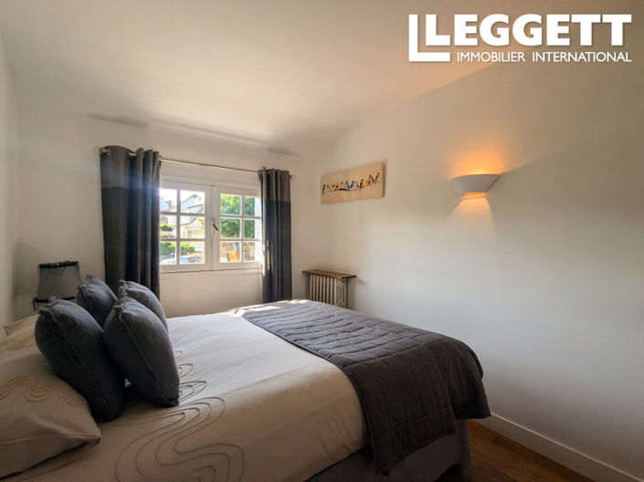 Image No.9-4 Bed House for sale