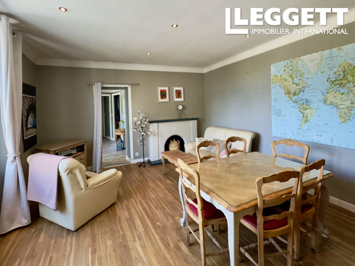 Image No.6-6 Bed House for sale