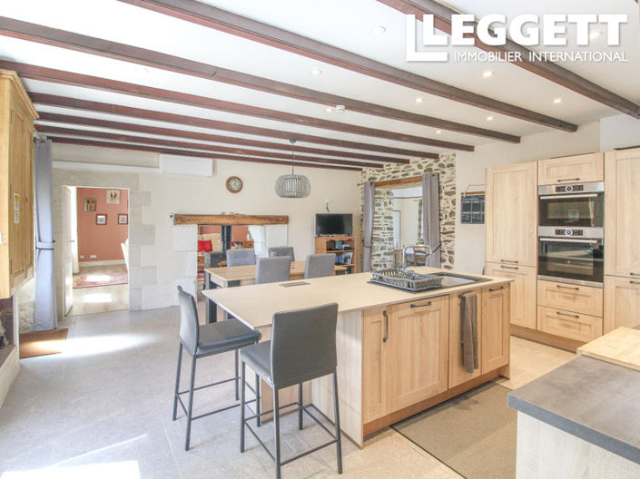 Image No.3-4 Bed House for sale