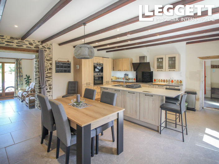 Image No.4-4 Bed House for sale