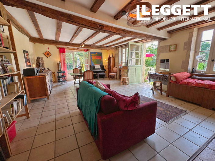 Image No.3-4 Bed House for sale