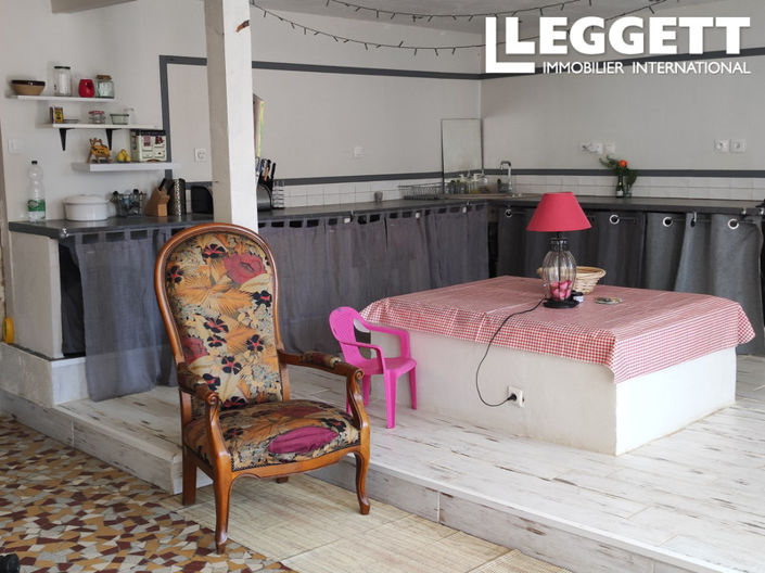 Image No.4-2 Bed House for sale