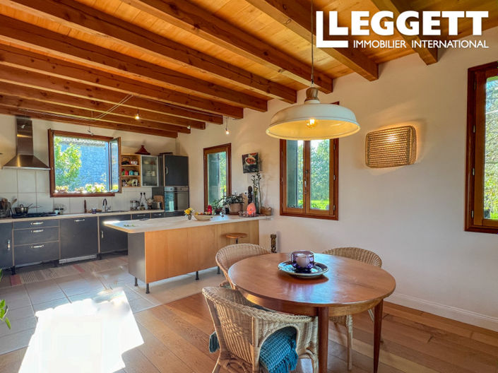 Image No.6-4 Bed House for sale