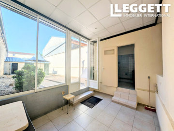 ahr0chm6ly9jzg4uagvzdglhlmltbw8vaw1hz2uvvevom